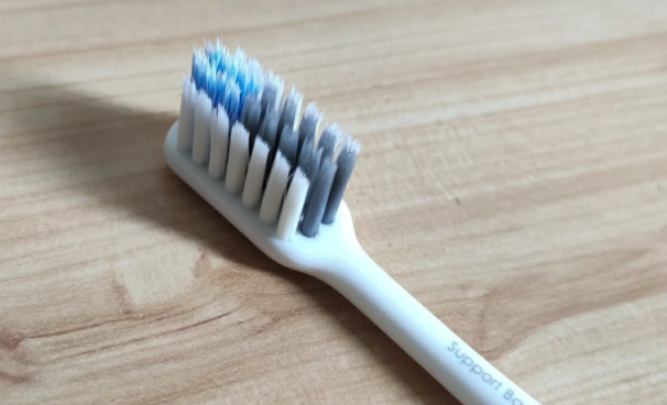 牙刷可以做亲子鉴定